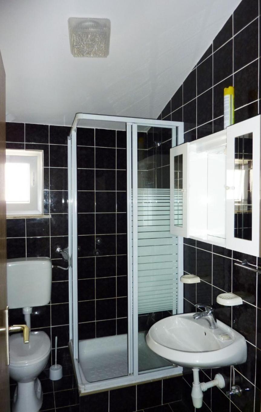 Apartments Bozica Вир Екстериор снимка